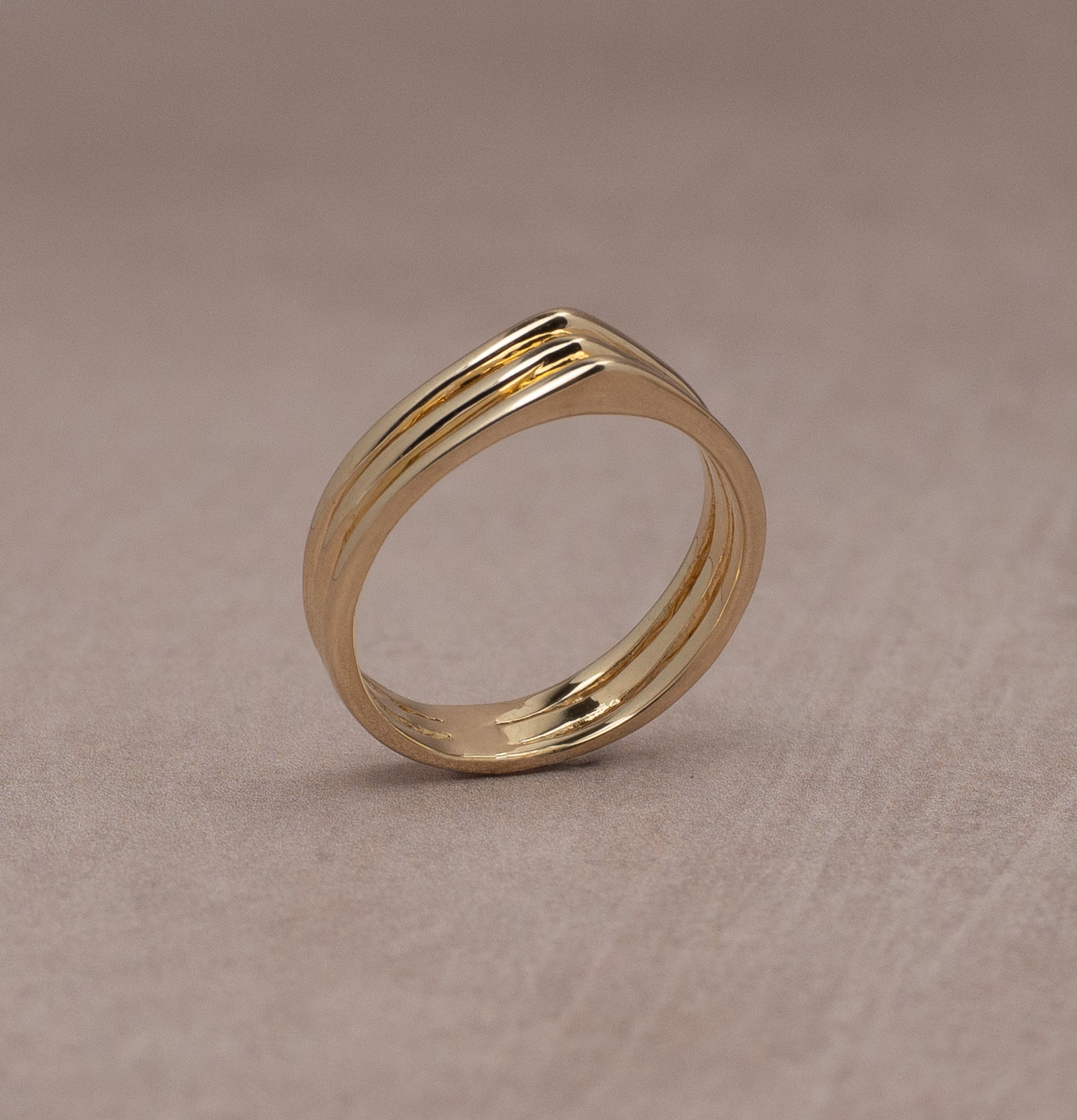 Tres Peak Ring